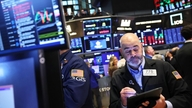 Teknologiaktier lægger pres på Wall Street.