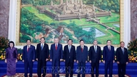 Setkání na vysoké úrovni mezi třemi stranami: Kambodžskou lidovou stranou, Komunistickou stranou Vietnamu a Laoskou lidově revoluční stranou.