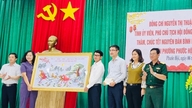 Vicepreședintele Consiliului Popular Provincial Lam Dong vizitează districtul Phuoc Hoi și transmite urări de Anul Nou.