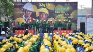 นำบรรยากาศเทศกาลตรุษจีนมาสู่คนงานก่อสร้าง 1,100 คน ณ สถานที่ก่อสร้างแห่งหนึ่งในนครโฮจิมินห์