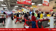 ผู้บริโภคต่างแห่กันไปที่ร้านค้าในช่วงก่อนวันตรุษจีน