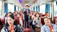 Monet ilmaiset bussimatkat vievät tuhansia Thai Nguyenin työntekijöitä takaisin kotikaupunkeihinsa juhlimaan Tetiä (kiinalaista uuttavuotta).