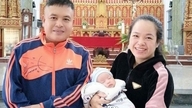 El pequeño ángel trajo una primavera muy especial a la pareja sin hijos.