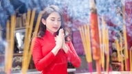 Visiting temples on the morning of the first day of Tet: Do you know these 5 things to keep in mind?
