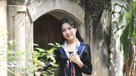 Para pemuda memeragakan kembali perayaan Tet Vietnam (Tahun Baru Imlek) di Duong Lam.
