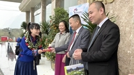 Cao Bang wita pierwszą międzynarodową delegację w pierwszym dniu księżycowego Nowego Roku Konia.