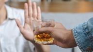 Refuzul unei băuturi festive de Tet (Anul Nou Lunar): Este un semn de lipsă de entuziasm sau un act civilizat?