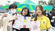 Universiteterne er holdt op med at overveje kombinationen af ​​IELTS og akademiske udskrifter.