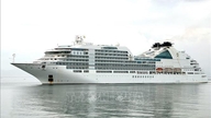 Da Nang welcomes a wave of cruise ship tourists, expanding its growth potential.
