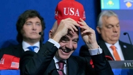 Prezident FIFA bude vyšetřován Mezinárodním olympijským výborem.