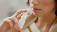 Vaccinul spray nazal „universal”: O singură doză blochează COVID-19, gripa, pneumonia și chiar alergiile.