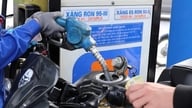 De benzineprijzen zijn vanaf 26 februari om 15.00 uur over de hele linie fors gestegen.
