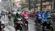 เกิดพายุฝนฟ้าคะนองเป็นวงกว้างในภาคตะวันตกเฉียงใต้และภาคกลางตอนใต้ โดยบางพื้นที่มีปริมาณน้ำฝนเกิน 130 มิลลิเมตร