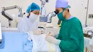 Trao ánh sáng từ những ca mổ thầm lặng