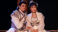 Cai Luong (vietnamesische traditionelle Oper) Saison mit großem Investitionsaufwand.