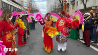 Vietnamesisk kultur satte sit præg på Frankrigs største månenytårsparade.