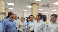 Ho Chi Minh City: Fortsættelse af udstationering og organisering af personale i folkekomiteer på kommuneniveau.