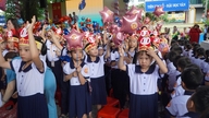 วันสุดท้ายของการตรวจสอบการรับสมัครนักเรียนระดับประถมศึกษาในนครโฮจิมินห์: กระทรวงศึกษาธิการและการฝึกอบรมออกประกาศพิเศษ
