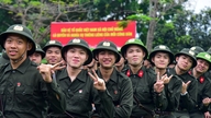Formanden for Nationalforsamlingen, sekretæren for bypartiets komité og andre ledere i Ho Chi Minh City sagde farvel til over 7.000 unge mænd, når de tager aftjeneste.