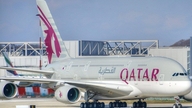 Flyselskaber hjælper passagerer, der er berørt af konflikter i Mellemøsten.