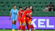 Semuanya bersinar terang, pasukan wanita Vietnam memperoleh 3 mata.