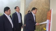 Nghe An: Überprüfung der Wahlvorbereitungen in den Gemeinden Nam Can, Muong Xen und Muong Tip.