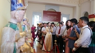 Bandar Raya Ho Chi Minh mengumumkan dan mempamerkan khazanah negara.