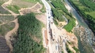 Tindakan mendesak diperlukan untuk mengatasi tanah longsor di jalan raya La Son - Hoa Lien.