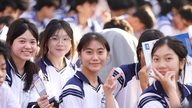 Over 2.500 studerende i Ho Chi Minh City søger muligheder for deres fremtid.