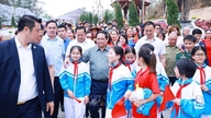 O primeiro-ministro Pham Minh Chinh participa da cerimônia de inauguração da restauração do sítio histórico da resistência de Him Lam.