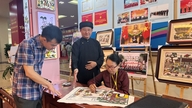 Bac Ninh eyaletinde, Dong Ho halk resim sanatına dair UNESCO sertifikasını teslim alma töreni düzenlendi.