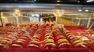 SJC-guldprisen stiger med 1,4 millioner VND/ounce, mens de globale priser stiger en smule.