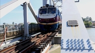 Thông tàu qua cầu Ghềnh sau sự cố sà lan đâm va