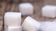 غنا برای محافظت از بودجه خود، حمل و نقل جاده‌ای شکر و برنج وارداتی را ممنوع کرده است.