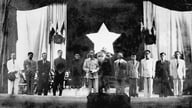 Muistoja 80 vuoden takaa ensimmäisiltä parlamenttivaaleilta, tallennettuna presidentti Ho Tši Minhin arvokkaisiin käsinkirjoitettuihin muistiinpanoihin.