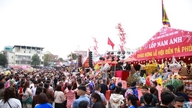 Lang Son: Einzigartiges Festival bietet Fremden kostenloses Essen an.