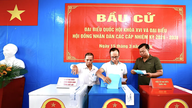 Ho Chi Minh City: 99 % af vælgerne afgav deres stemme, og 38 kommuner og valgkredse opnåede en valgdeltagelse på 100 %.