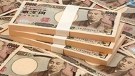 Yenen nærmet seg 160 JPY/USD-merket ettersom oljeprisene steg på grunn av konflikten i Midtøsten.