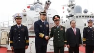 Deux frégates lance-missiles vietnamiennes ont commencé à patrouiller aux côtés de la marine chinoise.