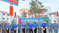 Belia di wad Vinh Hung melancarkan kempen "Ahad Hijau", menyebarkan tindakan untuk alam sekitar.