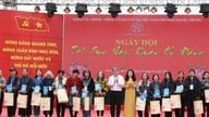 Hai Ba Trung Ward effectively implements social welfare programs and works together to help the poor.
