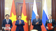 De premiers van Vietnam en Rusland waren getuige van de ondertekeningsceremonie van de overeenkomst voor samenwerking bij de bouw van een kerncentrale.