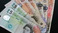 Cursuri de schimb valutar VietinBank 24 martie 2026: USD și euro cresc simultan, lira sterlină își revine puternic.