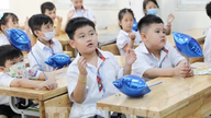 Cara menyemak data pendaftaran sekolah rendah menggunakan peta digital.