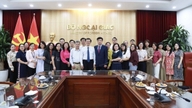 هسته حزبی روزنامه جهان و ویتنام جلسه‌ای موضوعی با موضوع مهارت‌های خلاقانه در کار روزنامه‌نگاری در حزب‌سازی برگزار کرد.