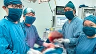 В провинциальной больнице успешно проведена операция по удалению редкой, огромной опухоли молочной железы.