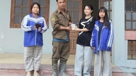 3 nữ sinh phường Thiên Hương nhặt được ví tiền, trả người đánh rơi