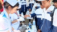 Belajar secara berkala dan mengambil kelas tambahan, namun masih dipenuhi dengan kebimbangan tentang peperiksaan.