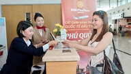 Sun PhuQuoc Airways lensi ensimmäisen kansainvälisen lentonsa ja toi yli 200 taiwanilaista turistia Phu Quociin.