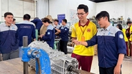 Os alunos definem seu futuro por meio de orientação profissional ao longo dos anos do 9º ao 12º ano.